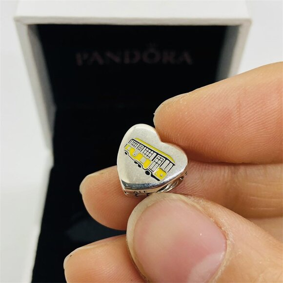 ✨🔥Pandora Milano Convertible Sightseeing Bus Exclusive Dangle Charm - Picture 2 of 6